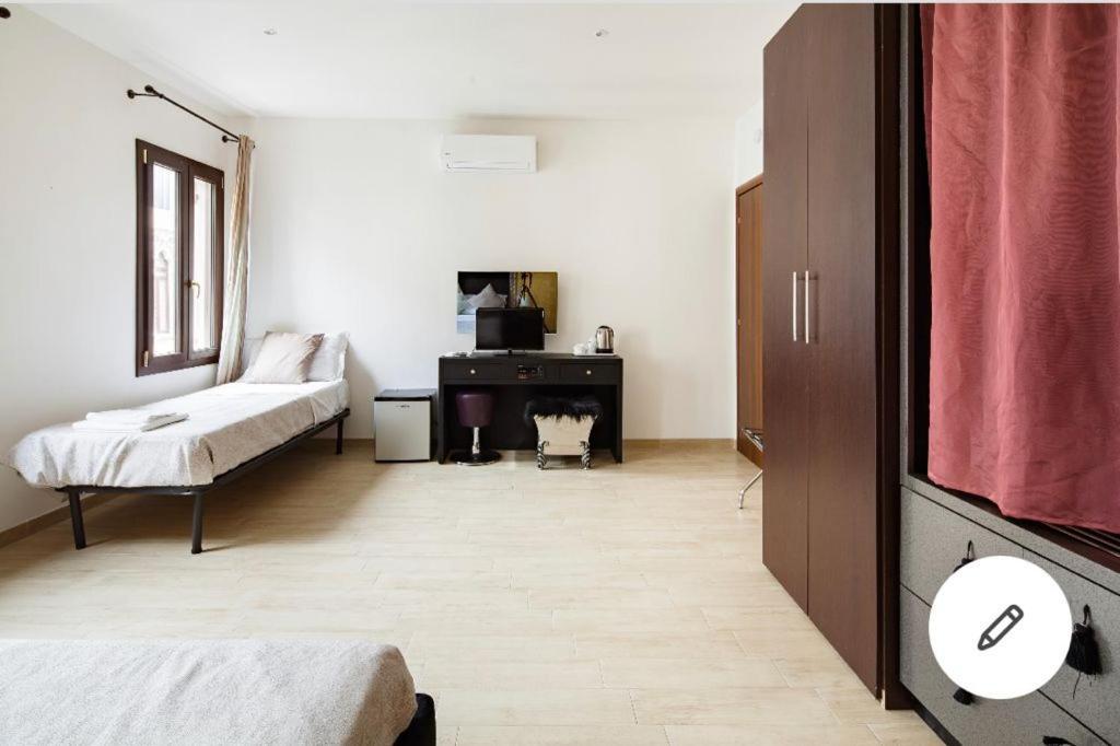 Blu Guest house *